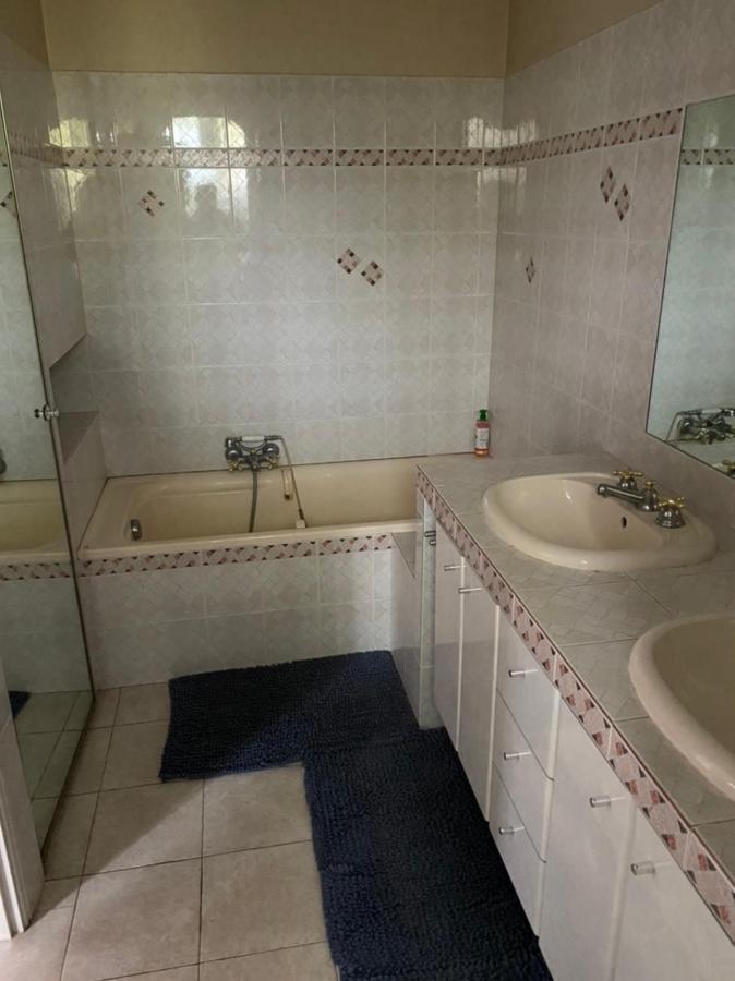 Chambre Spacieuse Independante Dans Villa Plus Parking Privee Le Cannet Dış mekan fotoğraf